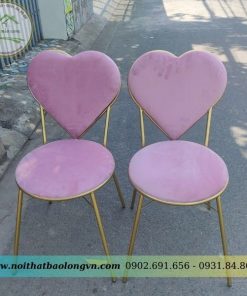 Ghế cafe sắt nệm trái tim