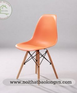 Ghế nhựa Eames chân gỗ