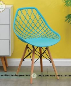 Ghế nhựa đúc chân gỗ hiện đại