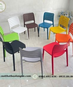 Ghế nhựa đúc lưng sọc ngang