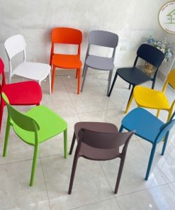 Ghế nhựa đúc nguyên khối